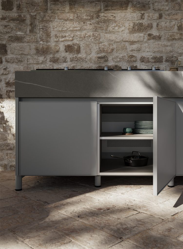 03 schiena ribassata griglia aura arredo3.18250b31